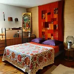 Chambres D'hotes Le Petit Siam : Le Calme En Centre *