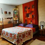 Chambres D'hotes Le Petit Siam : Le Calme En Centre Hotel Clermont-Ferrand