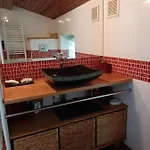 Hotel Chambres D'hotes Le Petit Siam : Le Calme En Centre *