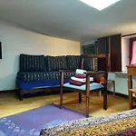 Chambres D'hotes Le Petit Siam : Le Calme En Centre *