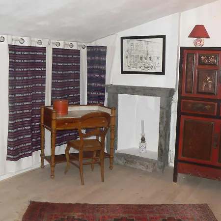 Chambres D'hotes Le Petit Siam : Le Calme En Centre Clermont-Ferrand