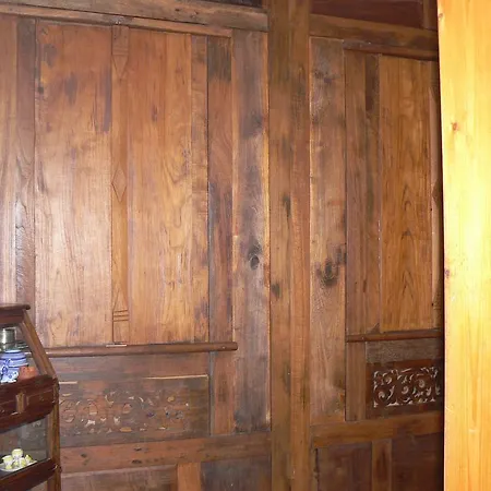 Chambres D'hotes Le Petit Siam : Le Calme En Centre