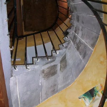 Chambres D'hotes Le Petit Siam : Le Calme En Centre