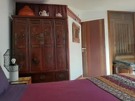 Chambres D'hotes Le Petit Siam : Le Calme En Centre Clermont-Ferrand