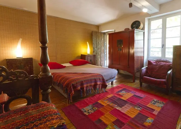 Chambres D'hotes Le Petit Siam : Le Calme En Centre Hotel Clermont-Ferrand