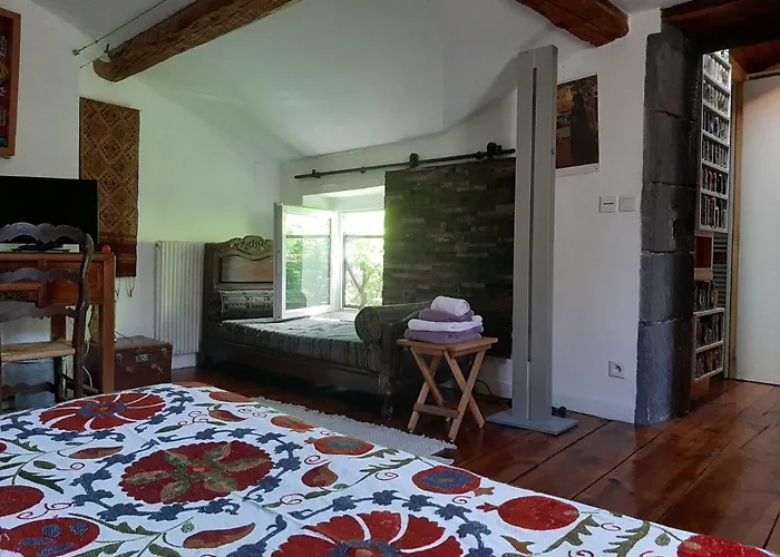 Chambres D'hotes Le Petit Siam : Le Calme En Centre *