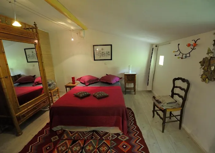 Chambres D'hotes Le Petit Siam : Le Calme En Centre Hotel