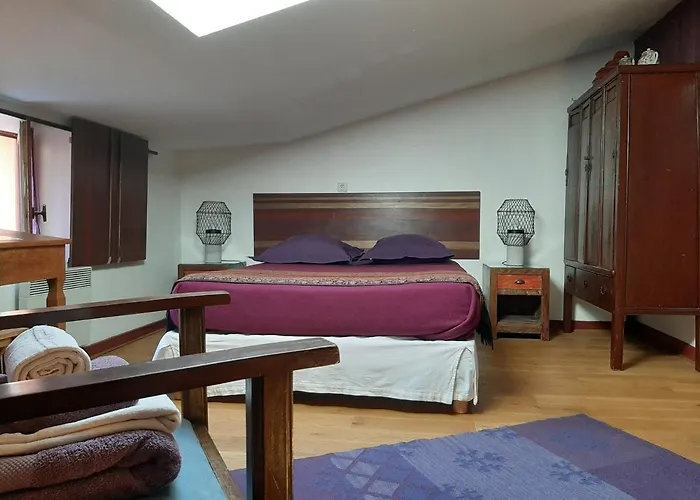 Отель Chambres D'hotes Le Petit Siam : Le Calme En Centre *