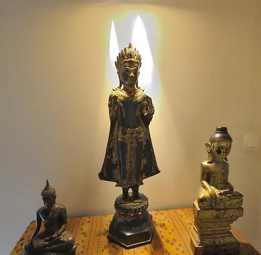 Hotel Chambres D'hotes Le Petit Siam : Le Calme En Centre