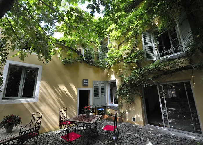 Hotel Chambres D'hotes Le Petit Siam : Le Calme En Centre Clermont-Ferrand