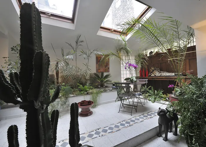 Отель Chambres D'hotes Le Petit Siam : Le Calme En Centre *